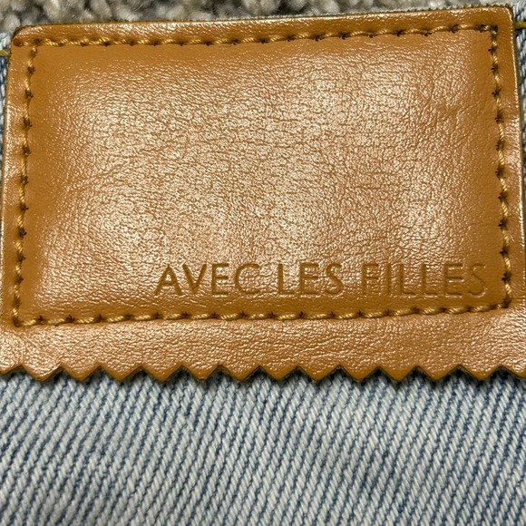 Avec Les Filles Designer Mid Rise‎ Distressed Jean Shorts Light wash Size 28 - Picture 5 of 5